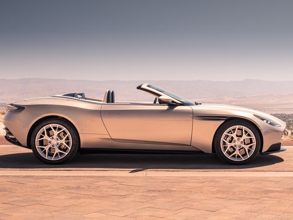19 2018 Aston Martin Db11 Volante Oem