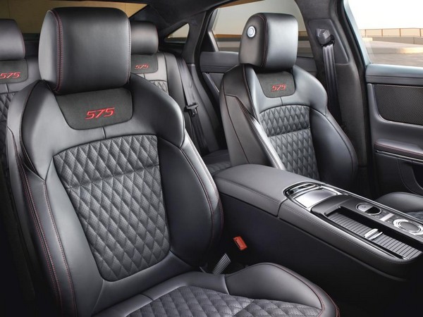 19 2018 Jaguar Xjr575