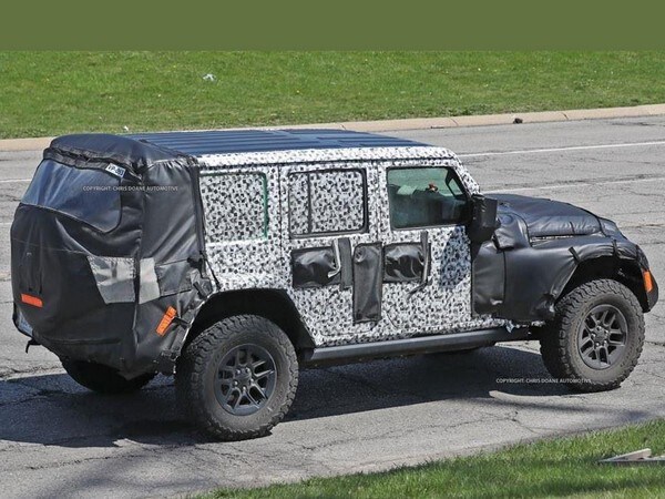 19 2018 Jeep Wrangler Unlimited Prototype