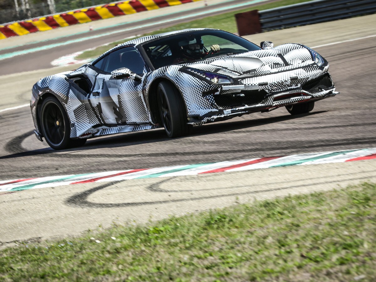 19 2019 Ferrari 488 Pista