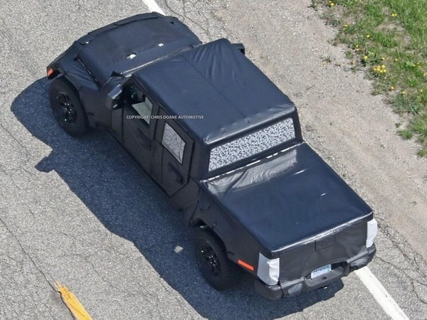 19 2019 Jeep Wrangler Pickup