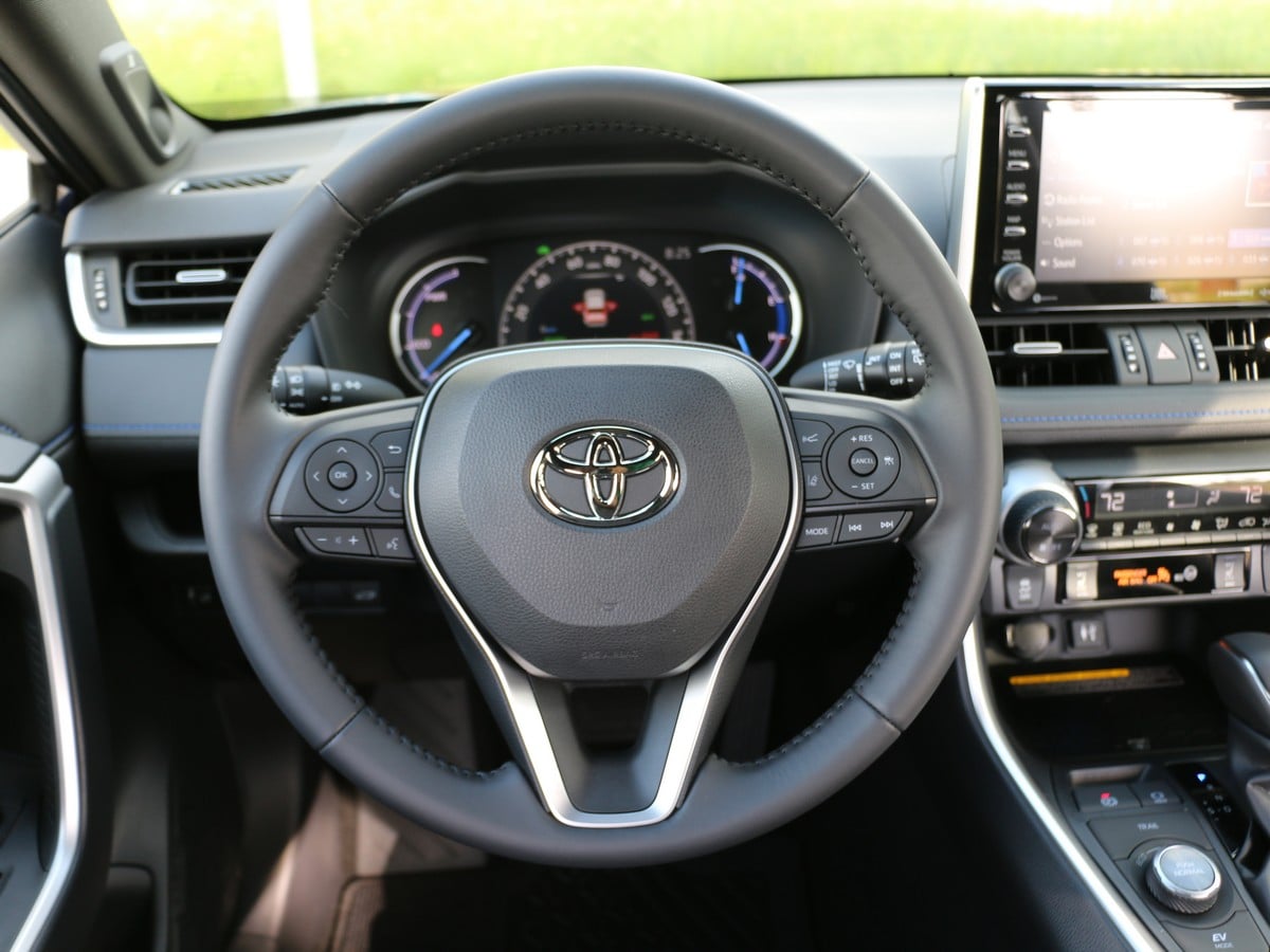 19 2019 Toyota RAV4 KBB