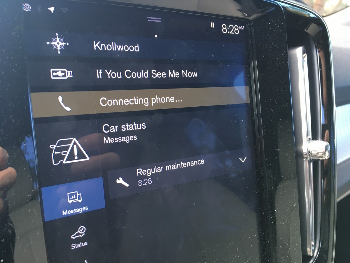 2 2019 Volvo XC40 Service