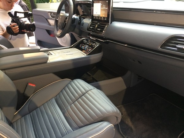 20 2018 Lincoln Navigator Debut