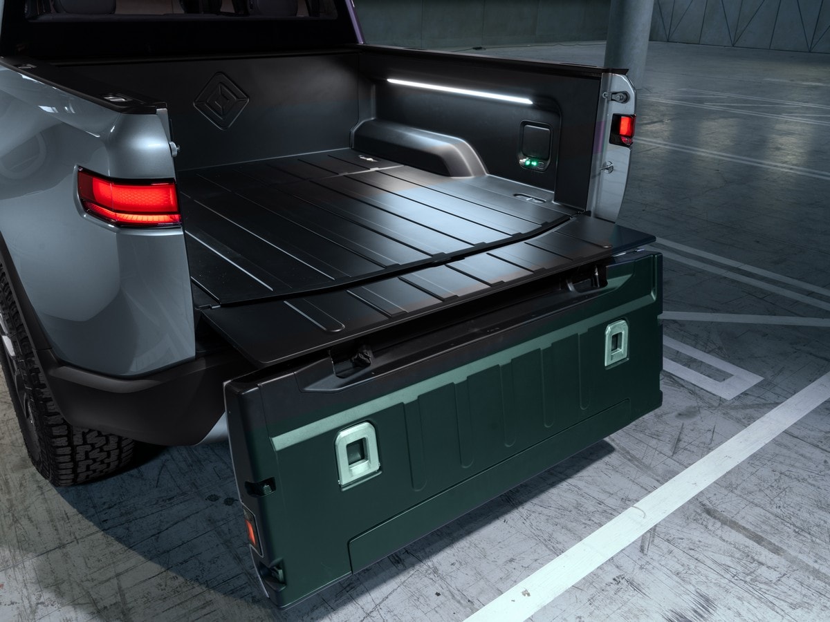 20 Rivian R1t Electric Truck Oem