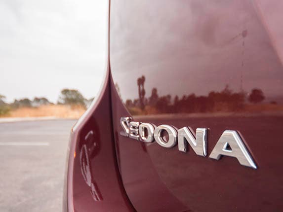 2015 Kia Sedona SX Long Term Exterior 08