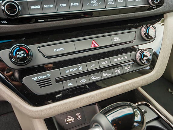 2015 Kia Sedona SX Long Term Interior 22