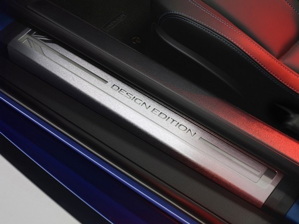 2016 Jaguar F Type British Cropped 3
