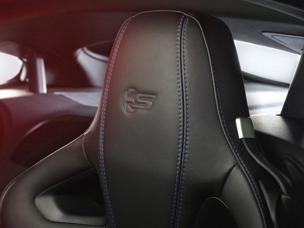 2016 Jaguar F Type British Cropped 4