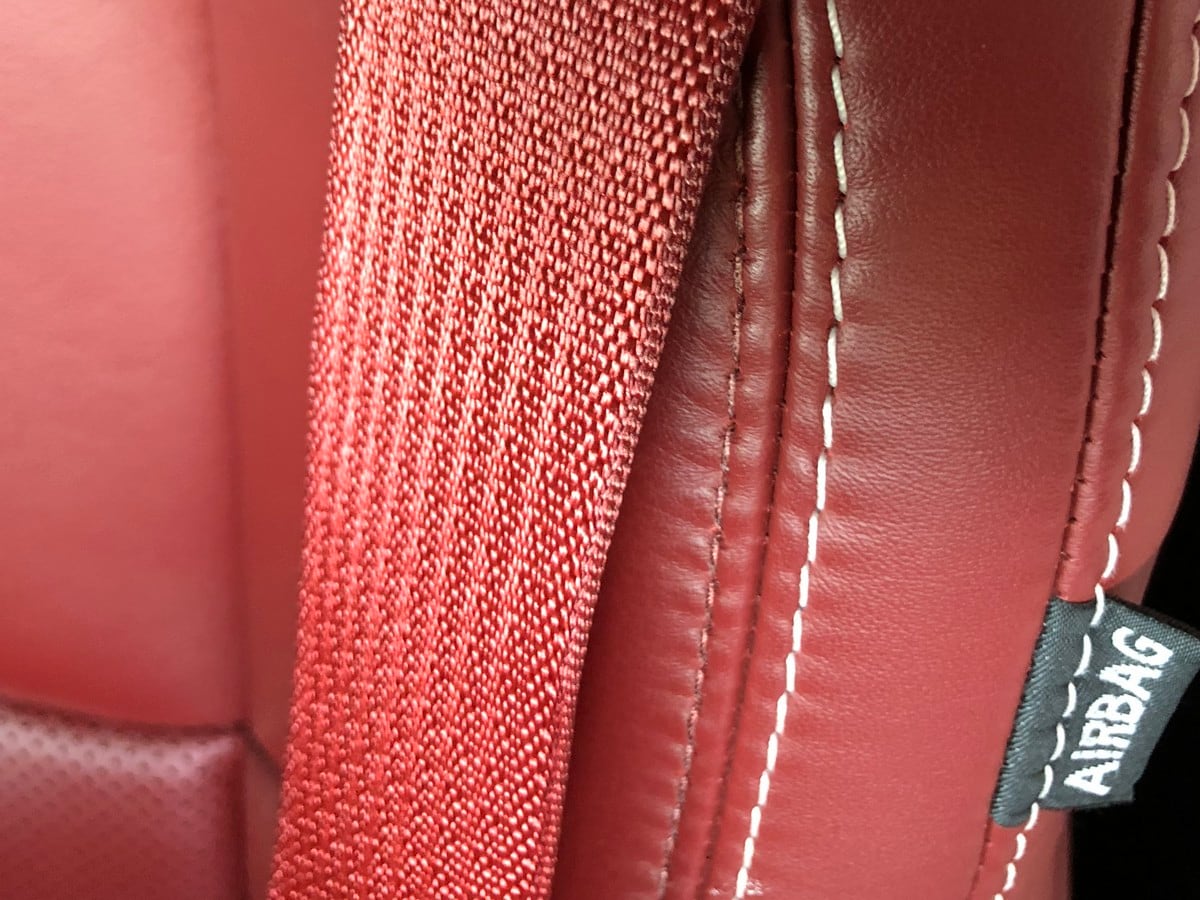 2018 Dodge Challenger SRT Demon Red Seat Belts