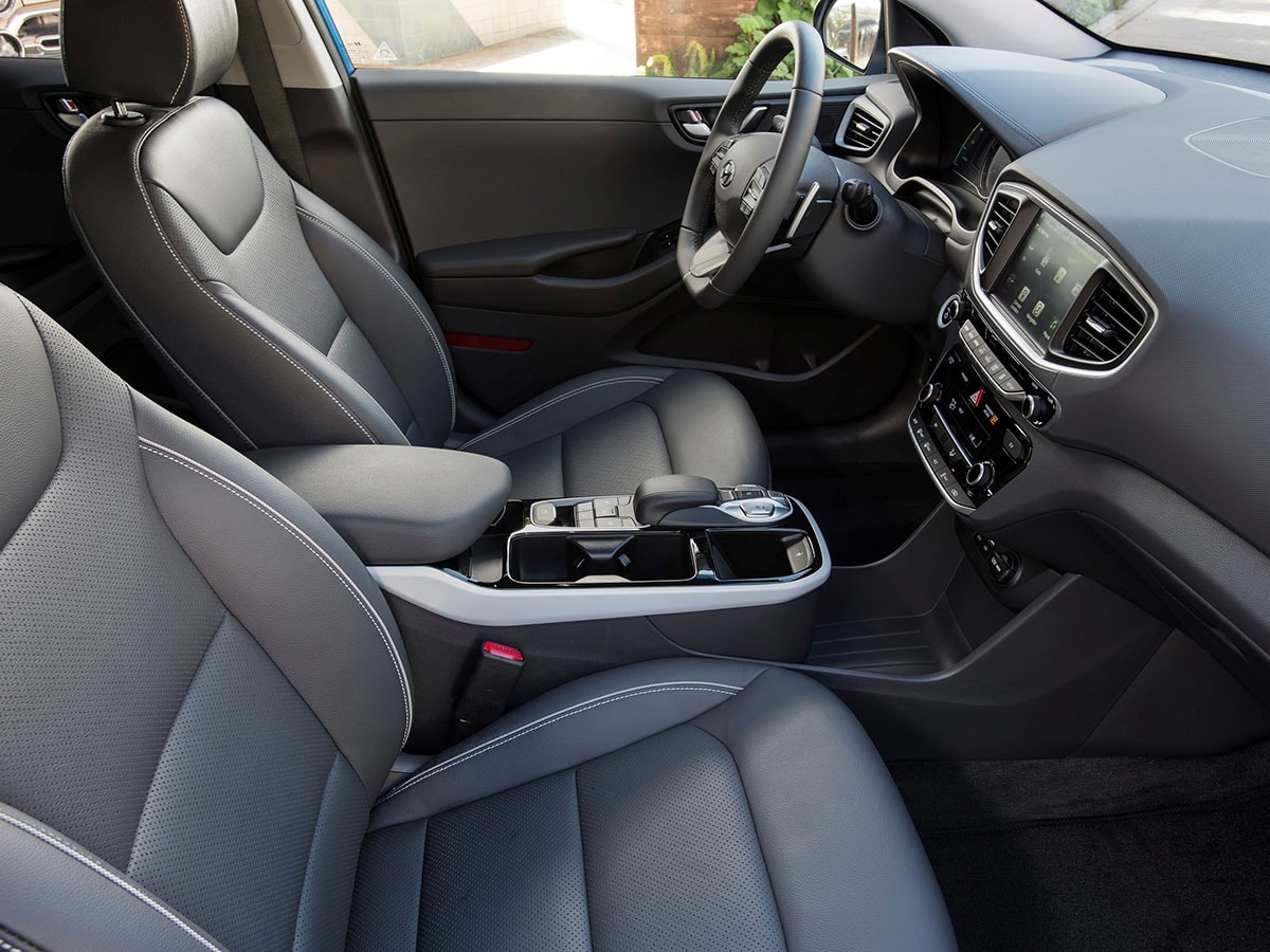 2018 Hyundai Ioniq Plug In Hybrid 06