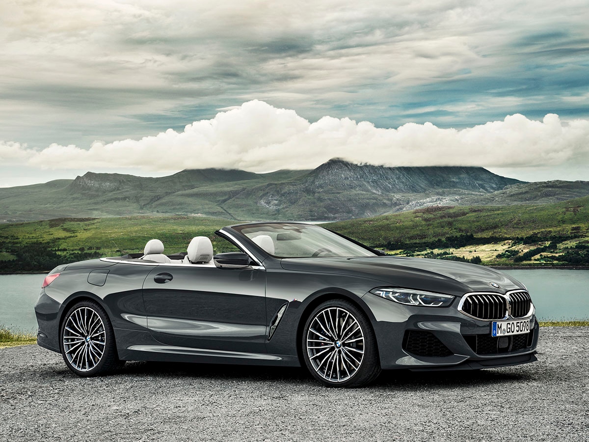2019 BMW 8 Series Convertible 01