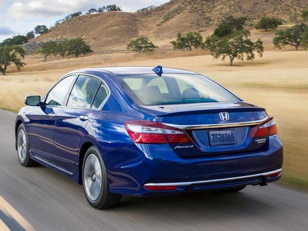 21 2017 Honda Accord Hybrid
