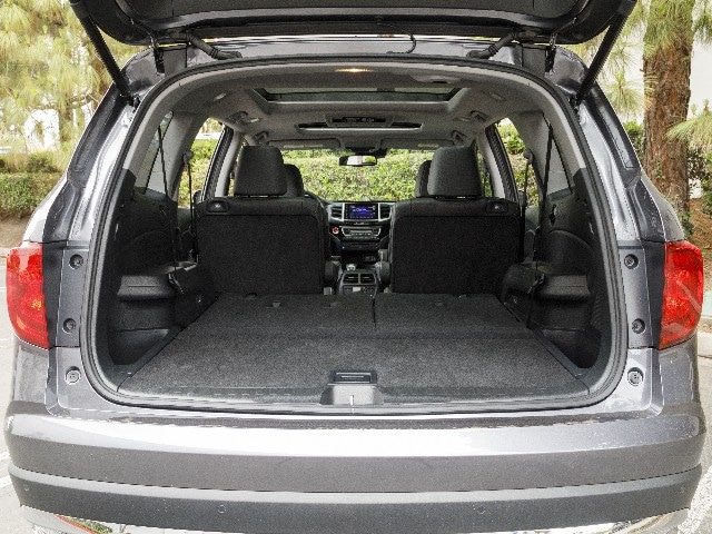 21 2017 Honda Pilot Comparo