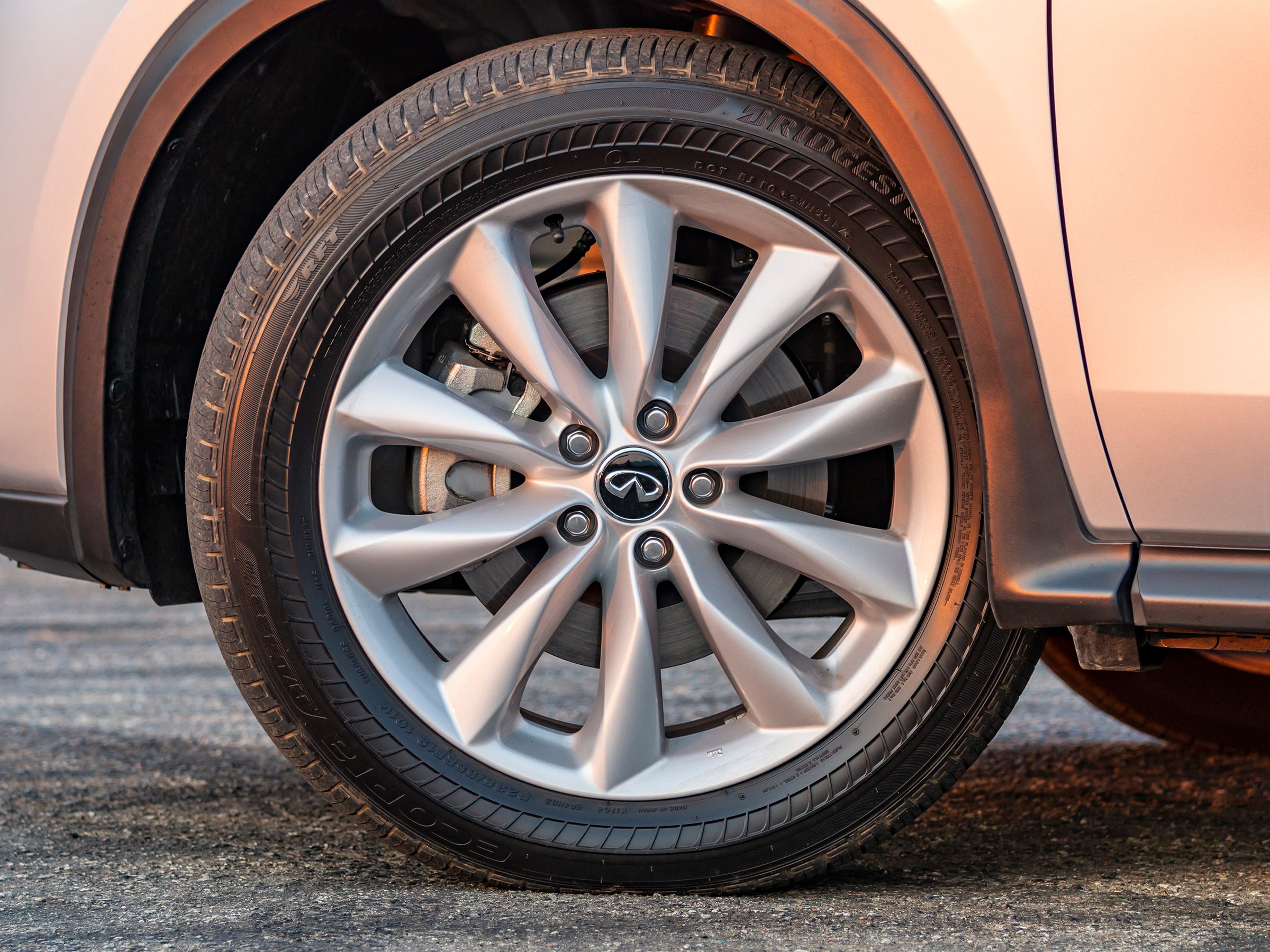21 2019 Infiniti QX50 LT Exterior KBB