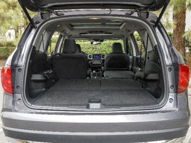 22 2017 Honda Pilot Comparo