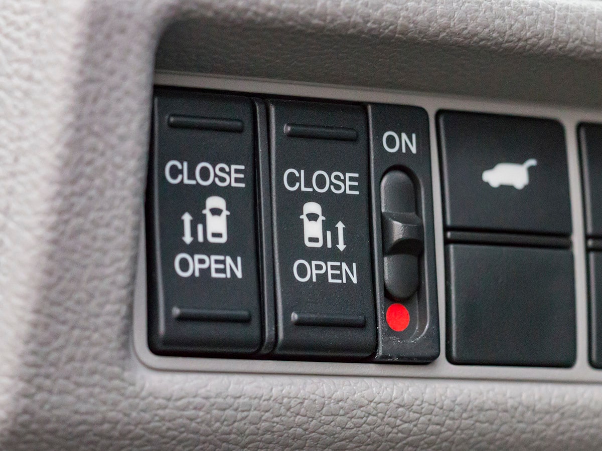 22 2018 Honda Odyssey Elite Intereior BB KBB