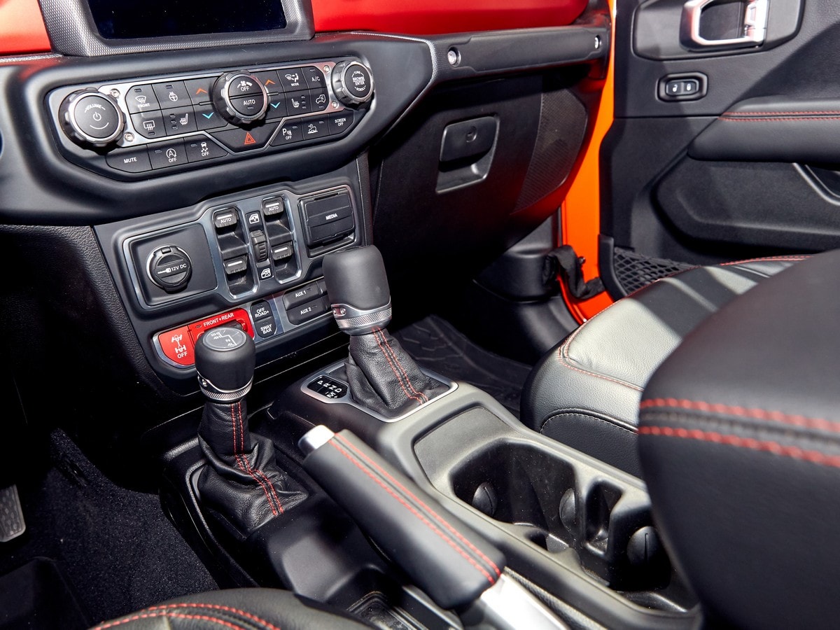 22 2020 Jeep Gladiator LA