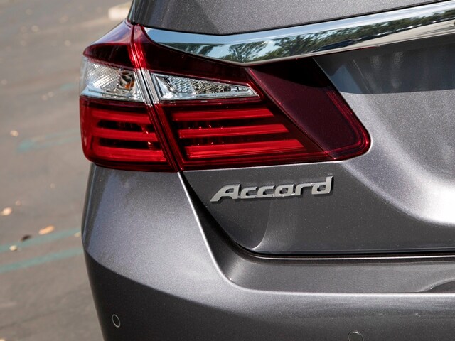 23 2017 Honda Accord Best Buy