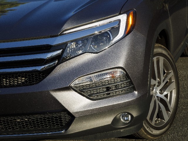 23 2017 Honda Pilot Comparo