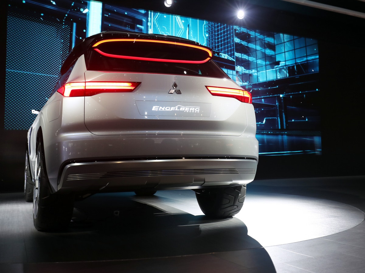 23 Mitsubishi Engelberg Tourer Concept GNVA19