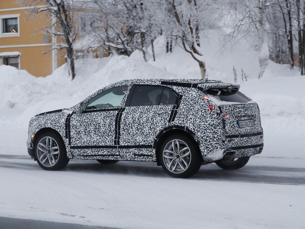 25 2019 Cadillac Xt4 Camo Snow