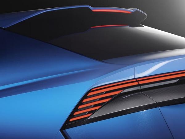 25 Audi Q8 Concept