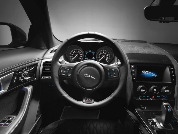 26 2017 Jaguar F Type Svr Convertible