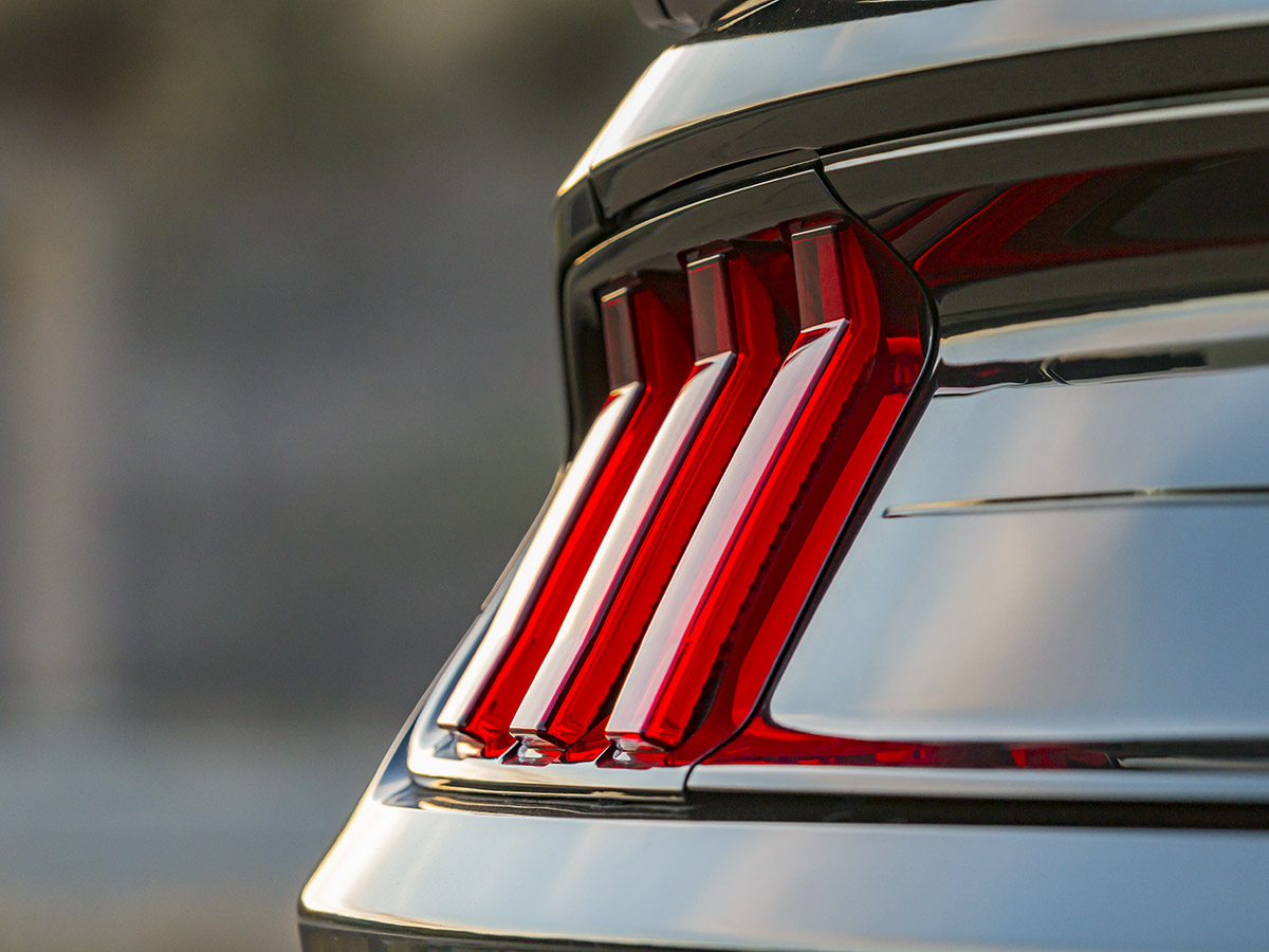 26 2018 Ford Mustang GT Exterior KBB
