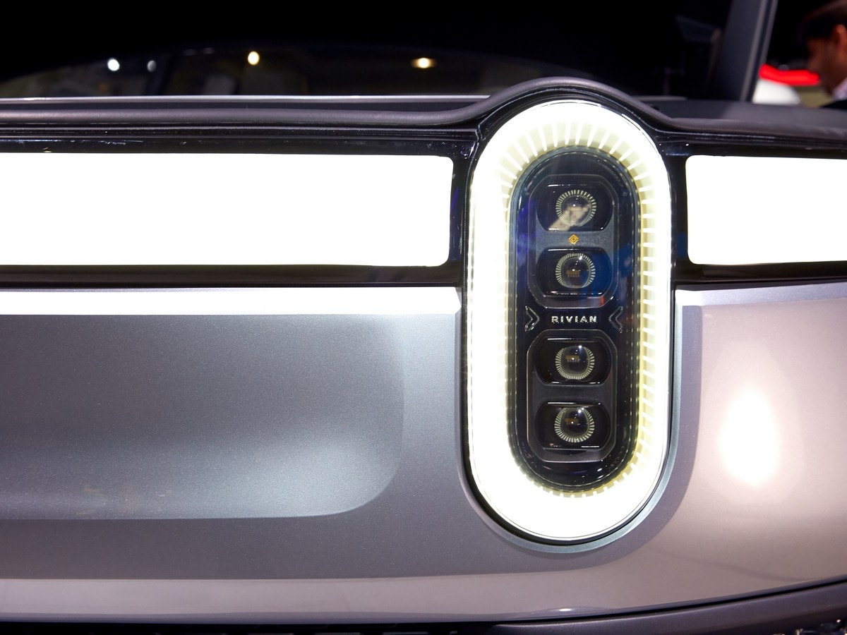 26 Rivian R1t Electric Truck LA
