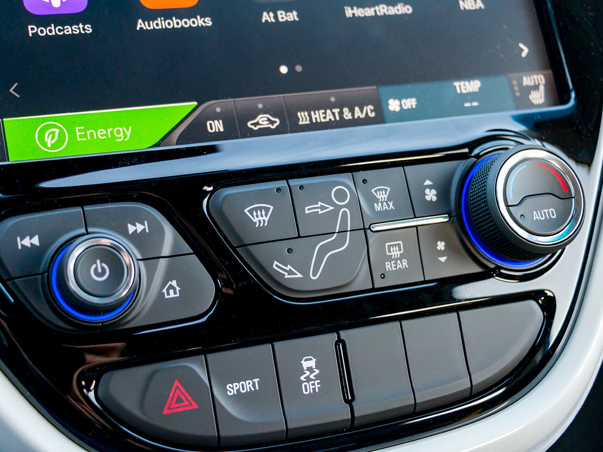 27 2017 Chevrolet Bolt KBB