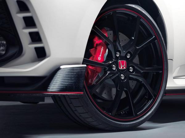 27 2017 Honda Civic Type R Euro