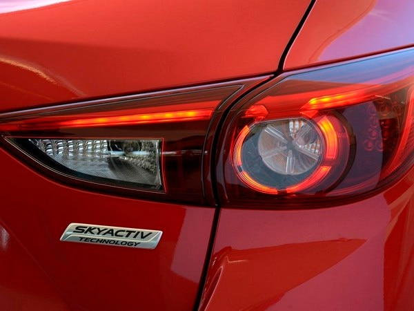 27 2017 Mazda Mazda3