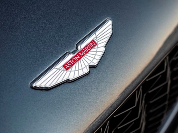 27 2018 Aston Martin Vanquish Zagato Volante
