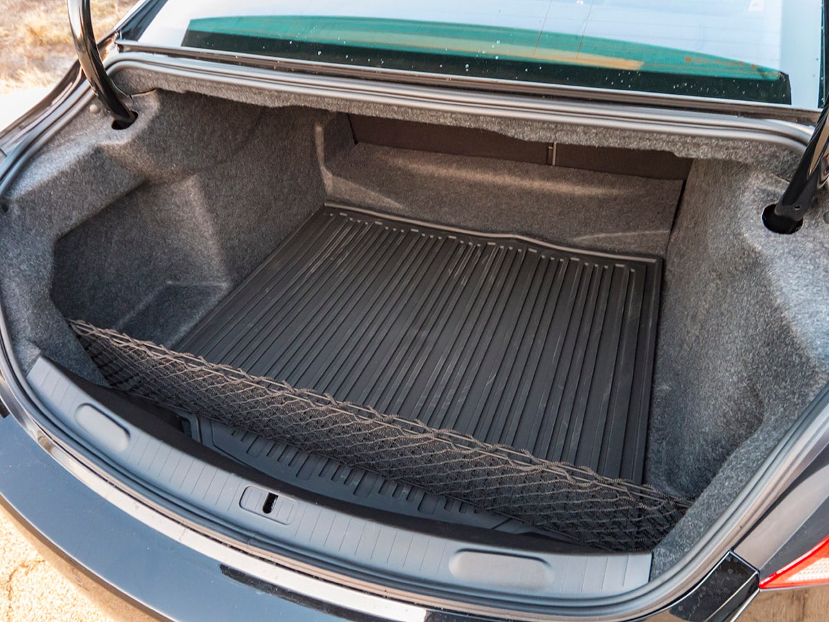 28 2018 Chevrolet Impala Cargo KBB
