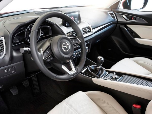29 2017 Mazda Mazda3