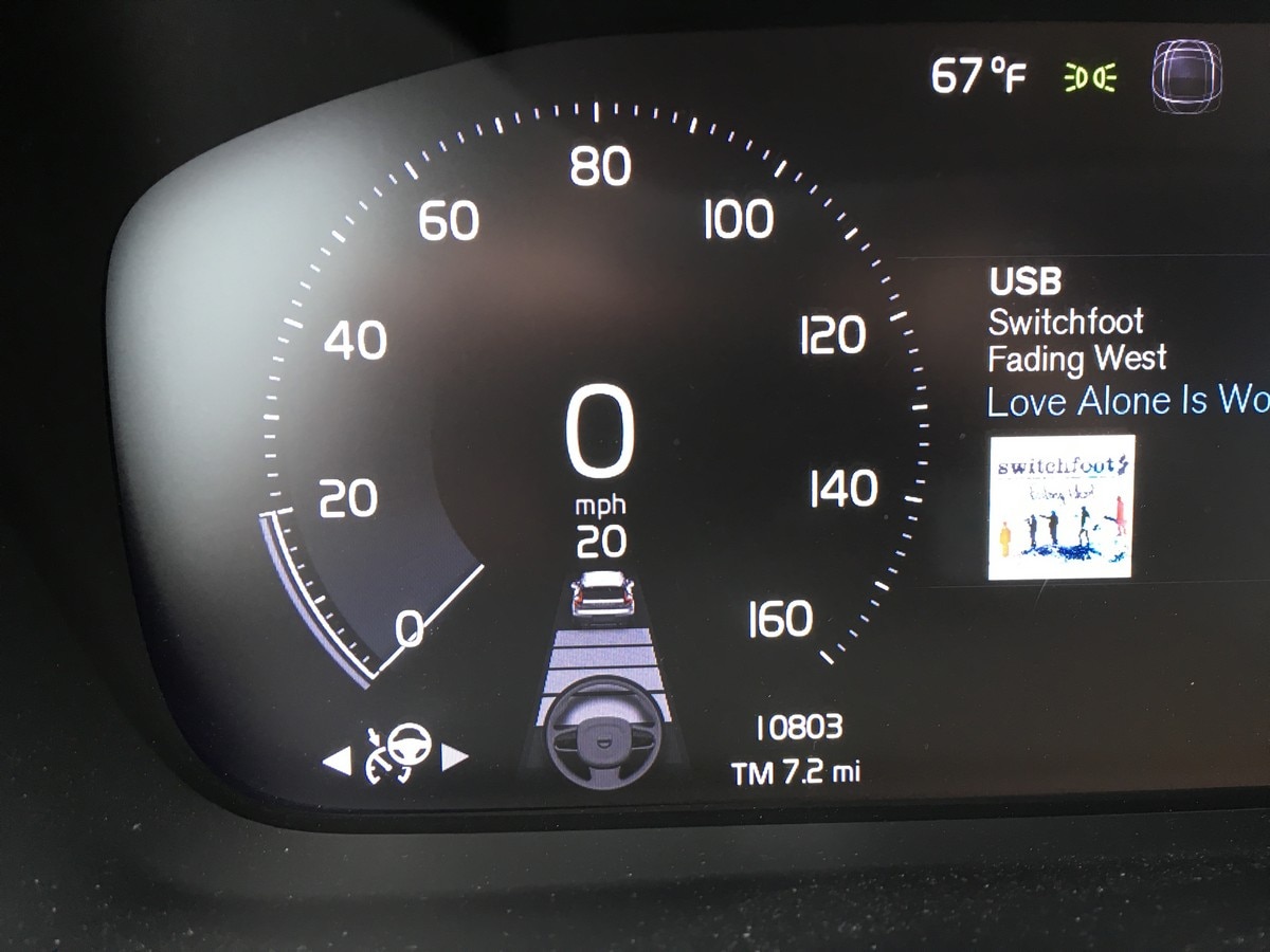 3 2019 Volvo XC40 Pilot Assist