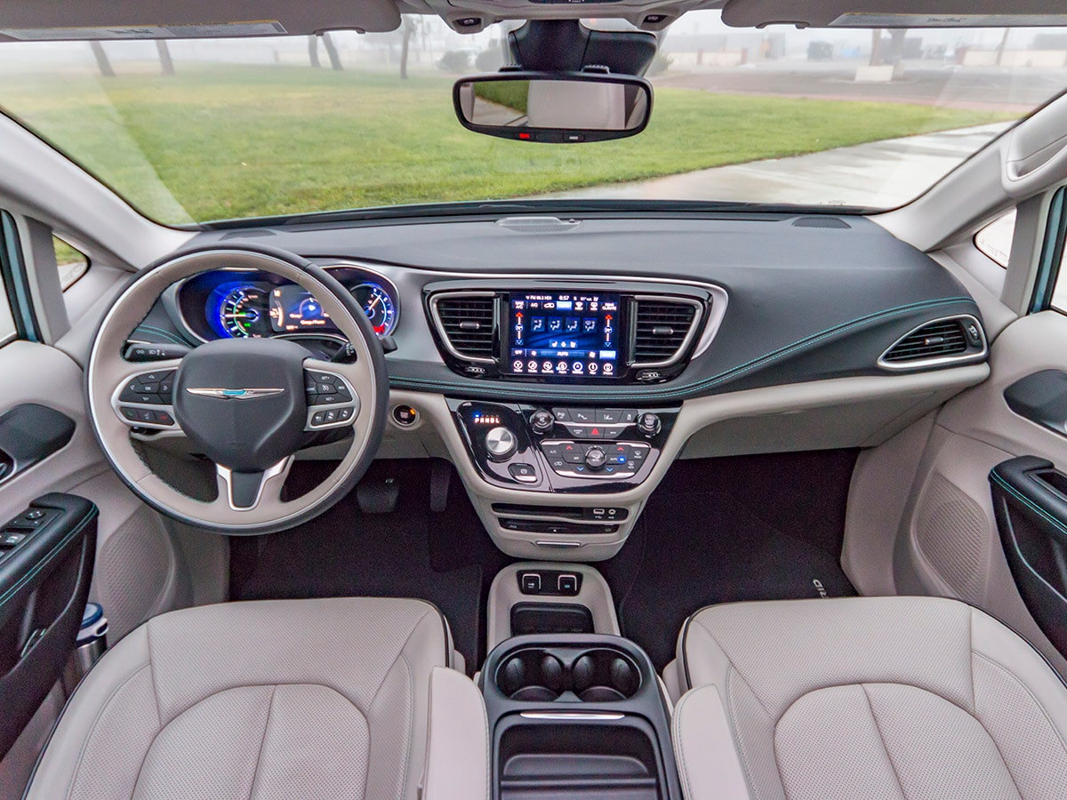 30 2017 Chrysler Pacifica EHybrid Interior KBB