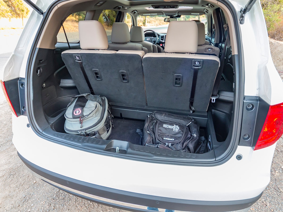30 2017 Honda Pilot Cargo KBB