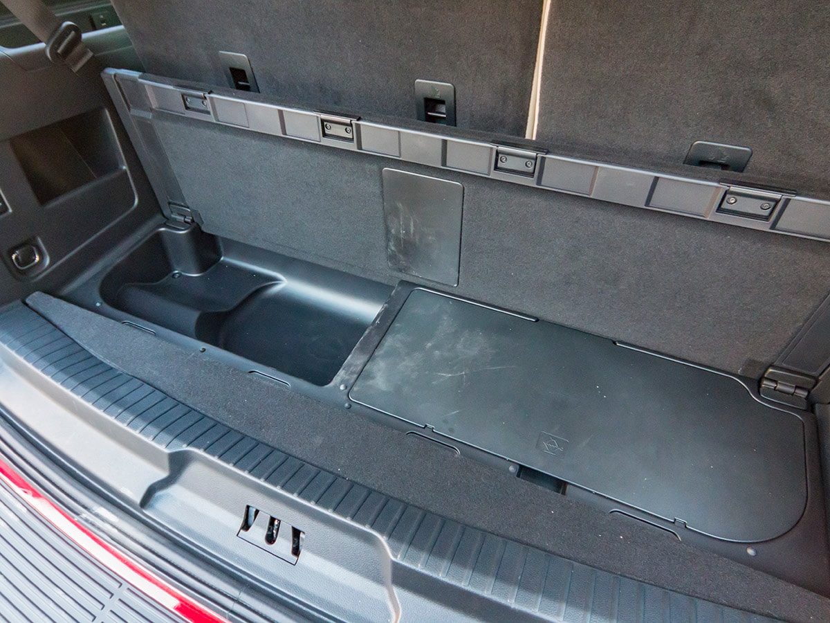 30 2018 Ford Expedition Platinum Cargo KBB