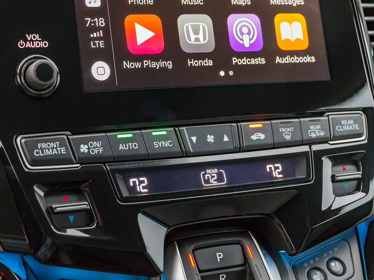30 2018 Honda Odyssey Elite Intereior BB KBB