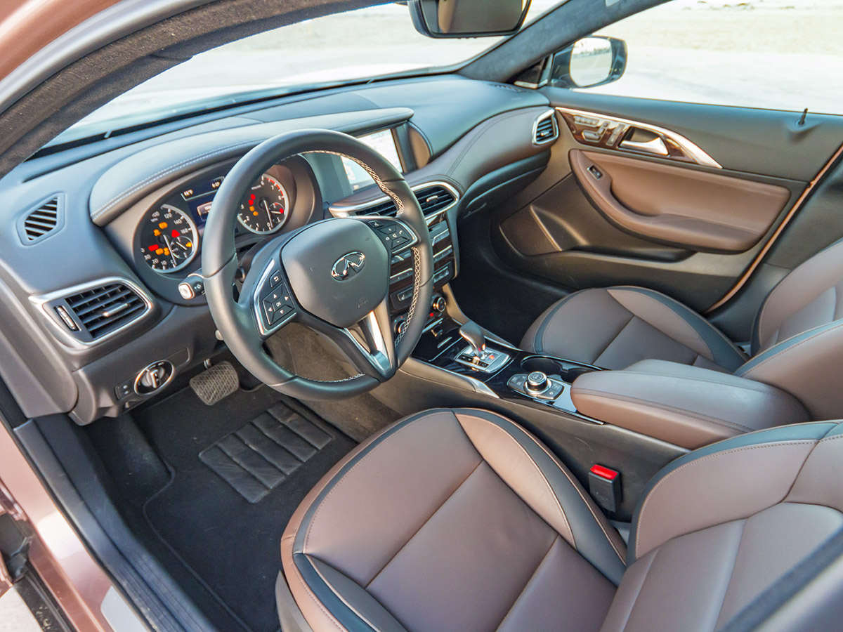 30 2018 Infiniti QX30 Long Term Interior KBB