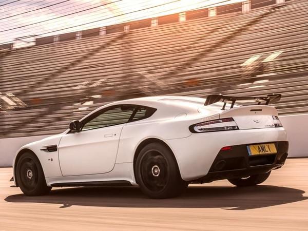 31 2017 Aston Martin V8 Vantage Amr