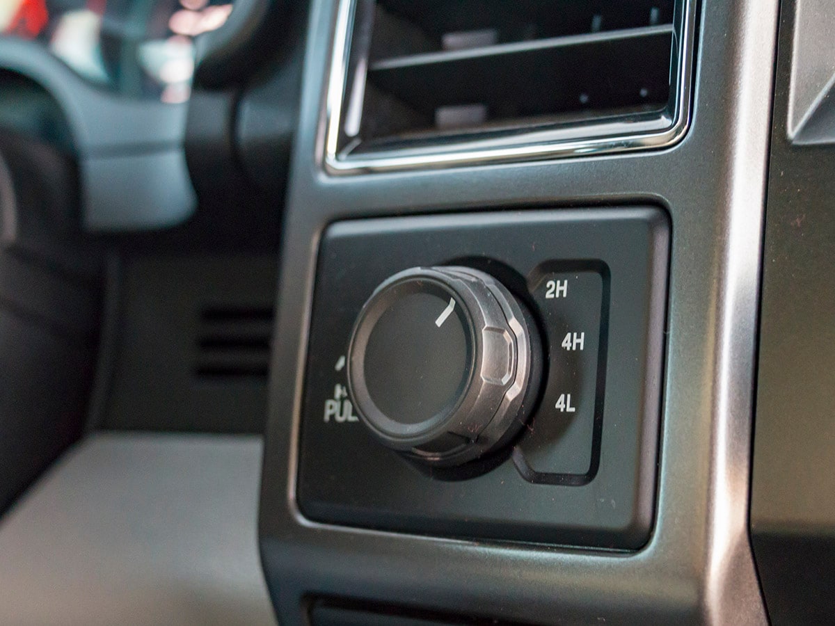 31 2018 Ford F 150 BB Interior KBB