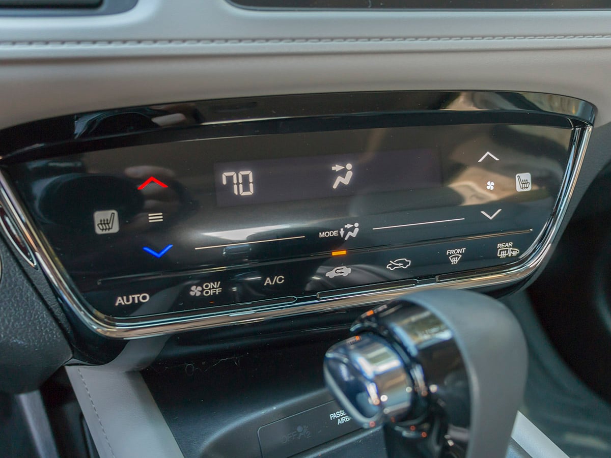 33 2016 Honda HR V Long Term Interior