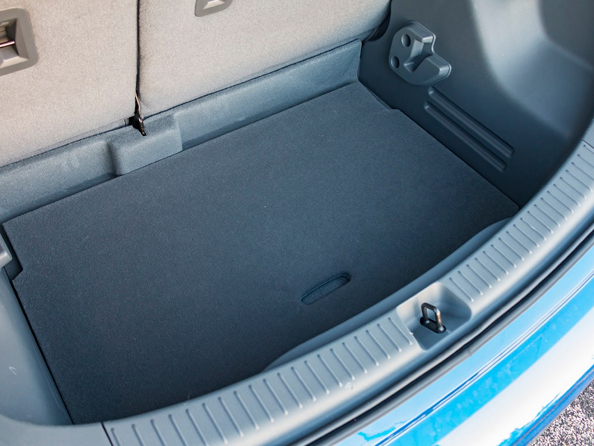 33 2017 Chevrolet Bolt KBB