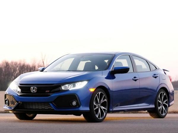 33 2017 Honda Civic Si