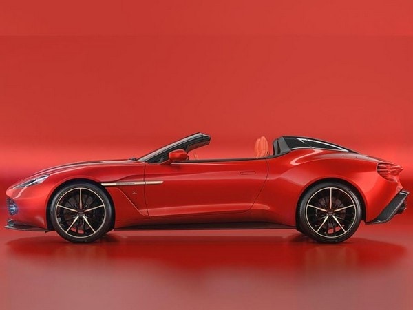33 2018 Aston Martin Zagato Speedster