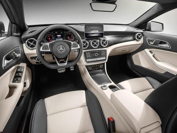 33 2018 Mercedes Benz Glk250 4matic