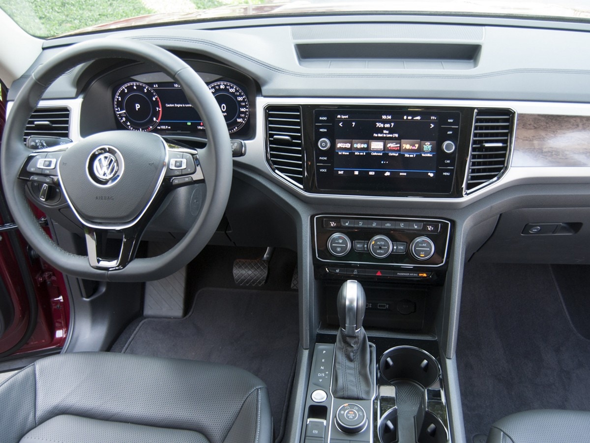 33 2018 Volkswagen Atlas Kbb
